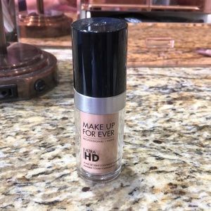 Make Up Forever Ultra HD Foundation Y215